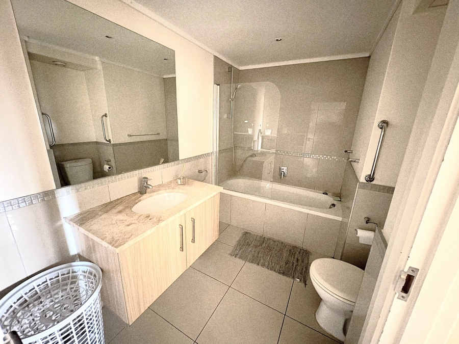 To Let 2 Bedroom Property for Rent in Humewood Eastern Cape